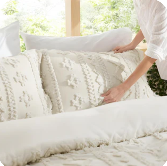 Bohobed Deluxe Tufted Embroidery Conforter Set